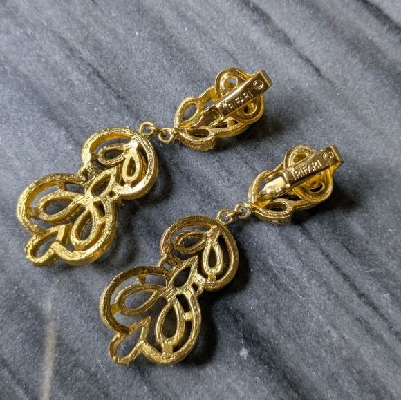 Trifari Textured Rope Openwork Dangle Gold Tone Clip On Earrings - Picture 4 of 9